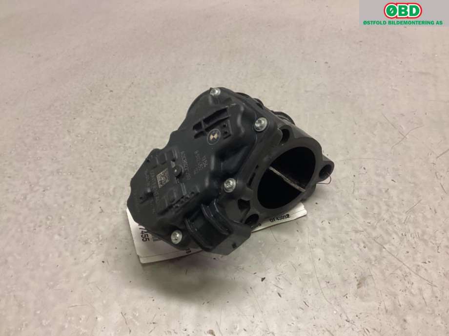 Spjeldhus til BMW 2-Serie, Active/Gran Tourer 2014-->> (F45/F46) (F45/F46) (BMW|13 54 8 512 452|)