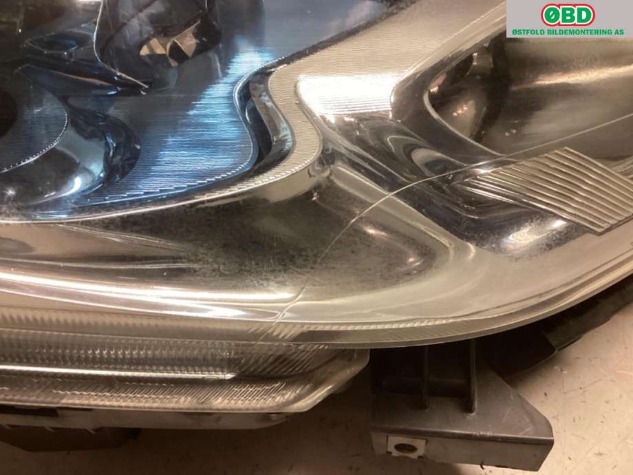 Frontlykt høyre halogen til Nissan Leaf 2011-2017 (Type I) (NISSAN|260103NA2B|)