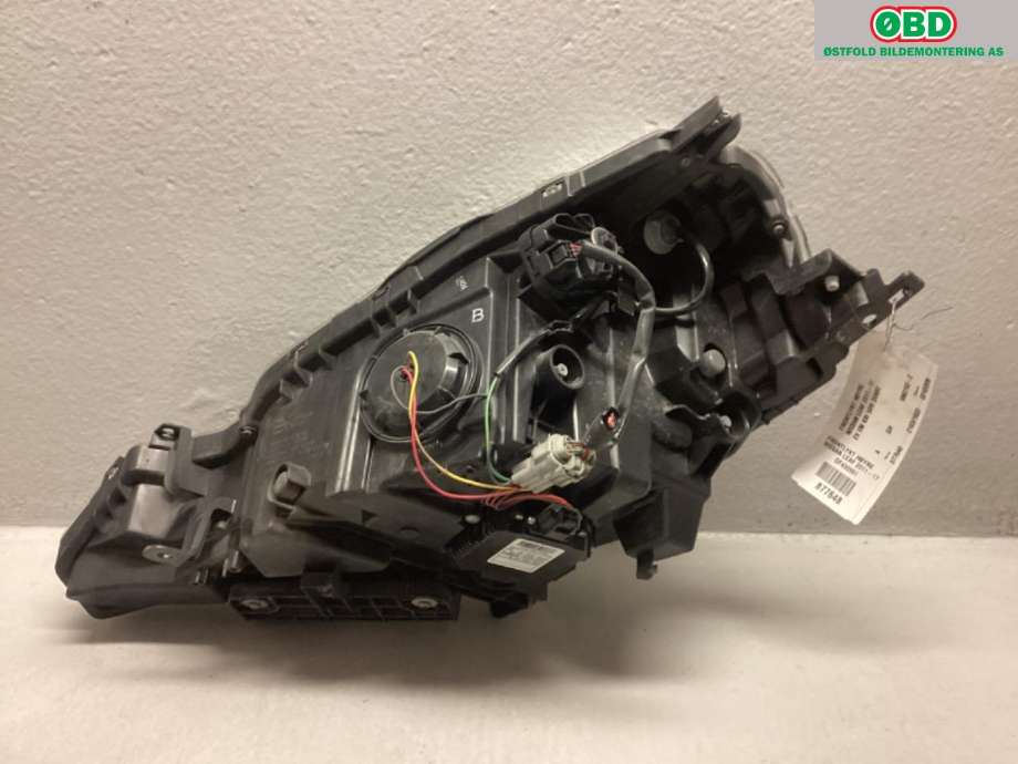 Frontlykt høyre halogen til Nissan Leaf 2011-2017 (Type I) (NISSAN|260103NA2B|)