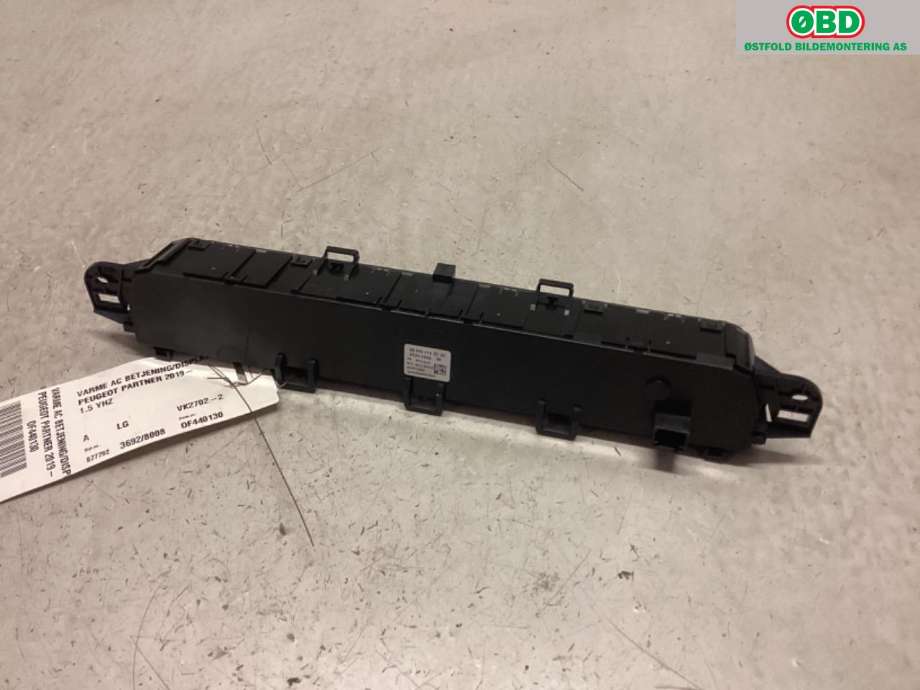 Varmeapparat betjening til Peugeot Partner 2019-->> (Type III)  (PEUGEOT||98340416ZD)