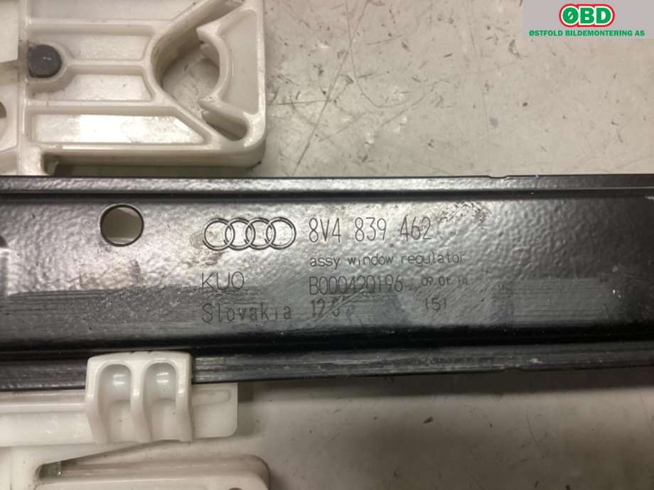 Ruteheis høyre bak til Audi A3 2012-2016 (Type III, Fase 1)  (AUDI|8V4 839 462|)