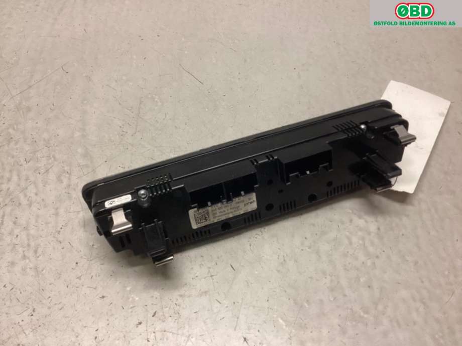 Varmeapparat betjening til Audi A3 2012-2016 (Type III, Fase 1)  (AUDI|8V0 820 043 D|)
