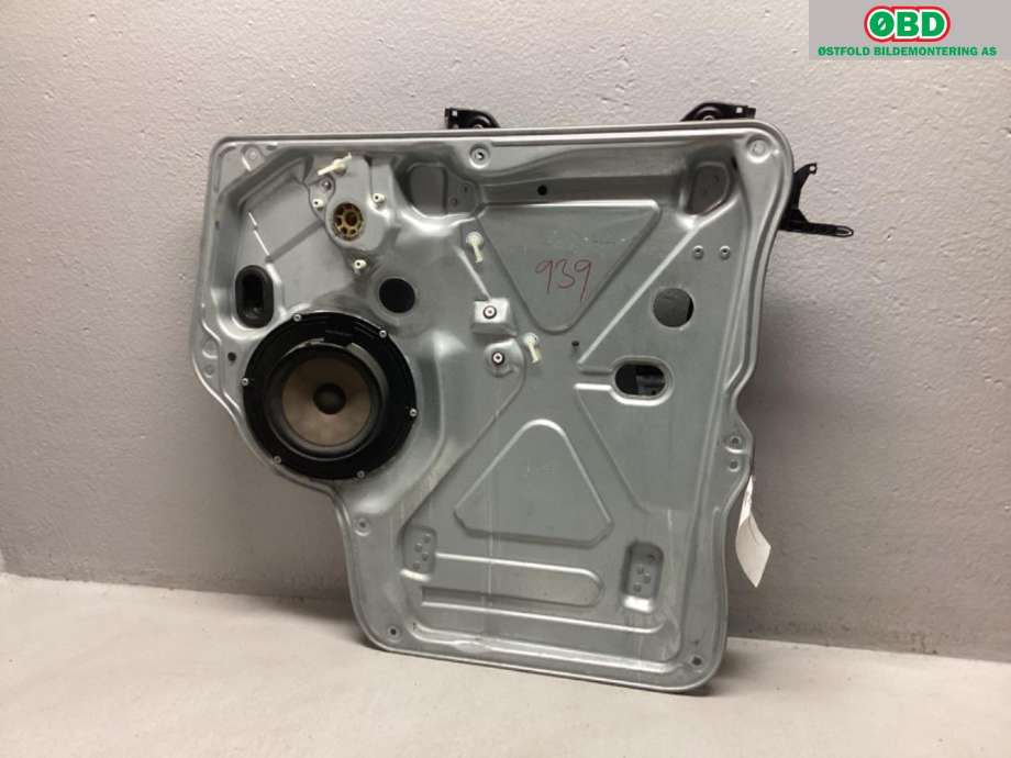 Ruteheis til VW Transporter / Caravelle 2009-2015 (Fase 2) (T5) (T5) (VOLKSWAGEN|7E0 837 754 E|)