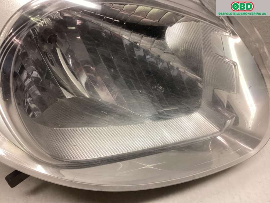 Frontlykt høyre halogen til Renault Kangoo 2008-2021 (Type II)  (RENAULT|7701068178||260102647R)