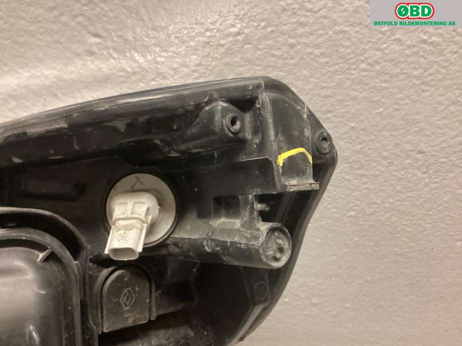 Frontlykt høyre halogen til Renault Kangoo 2008-2021 (Type II)  (RENAULT|7701068178||260102647R)