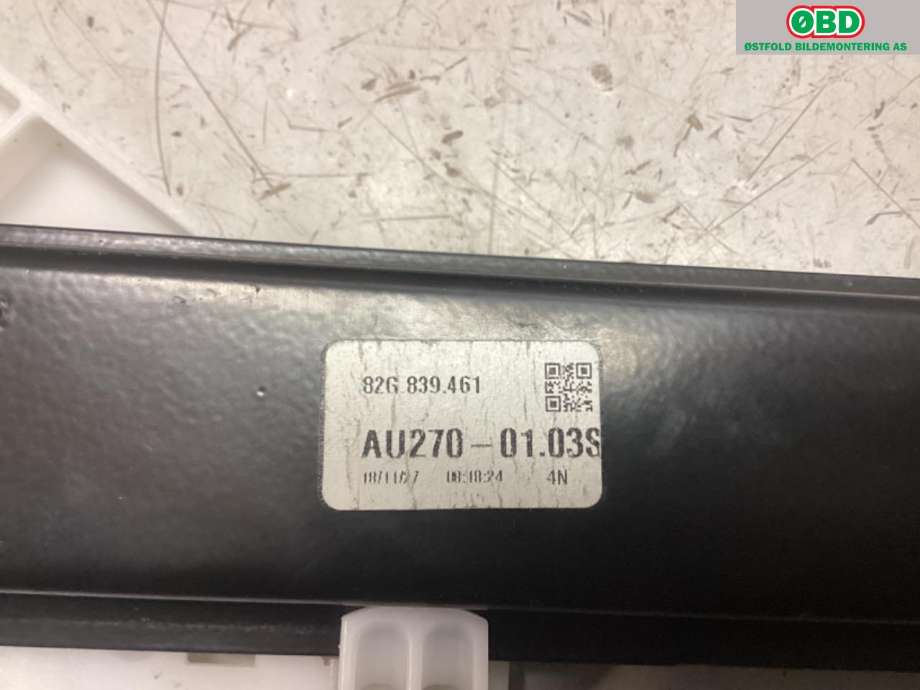 Ruteheis venstre bak til Audi A1 2018-->> (Type II) (AUDI|5Q0 959 811 D|82G 839 461|)