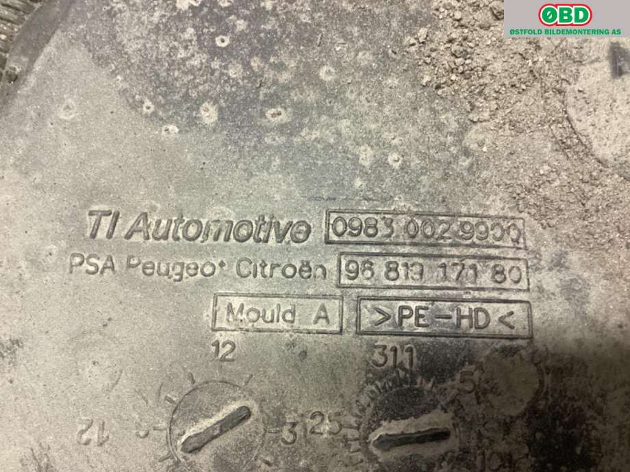 AdBlue tank til Peugeot 508 2011-2014 (Type I, Fase 1)  (PEUGEOT|1500 NK||9681917180)