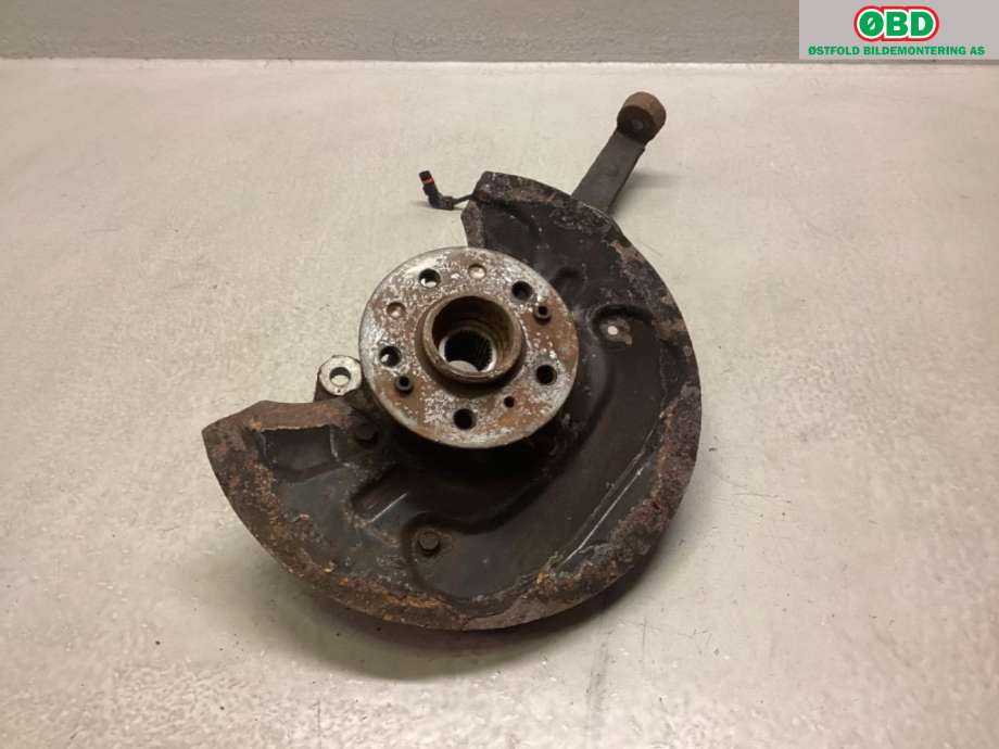 Hjulspindel høyre foran til Mercedes ML 2005-2011 (W164) (W164) (MERCEDES|A 164 330 14 20|)