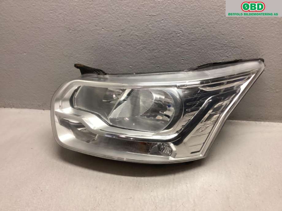 Frontlykt venstre halogen til Ford Transit 2014-->> (FORD||BK3113D153BE)