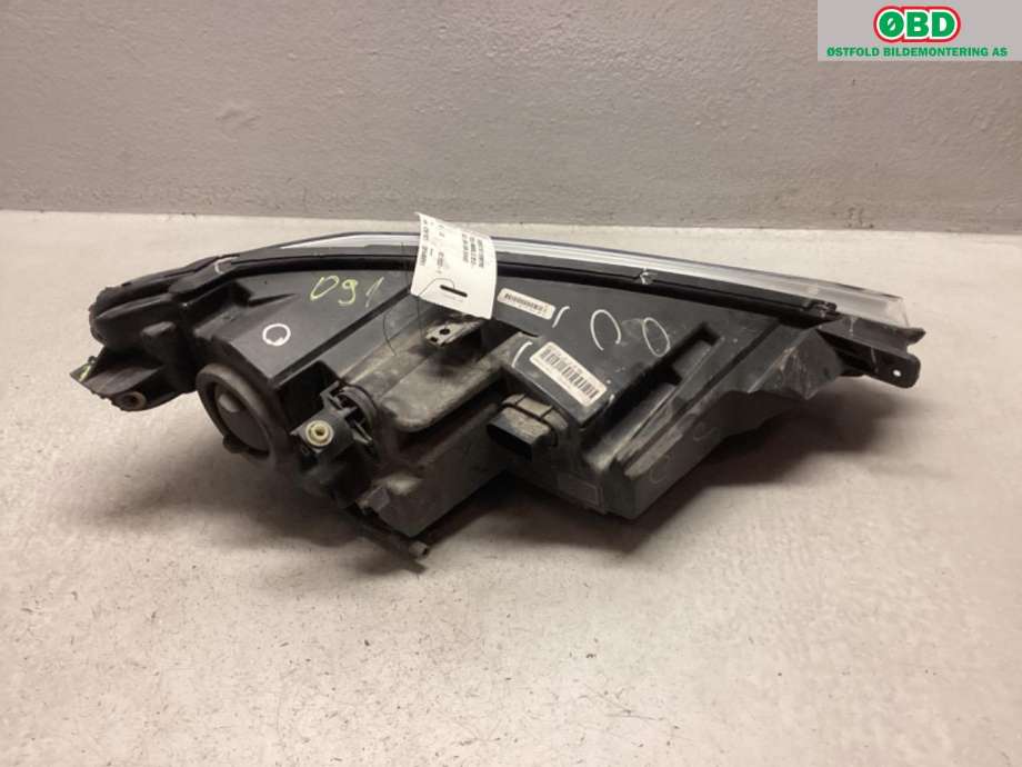 Frontlykt venstre halogen til Tesla Model S 2013-2016 (Fase 1)  (TESLA|6005910-00-C|)