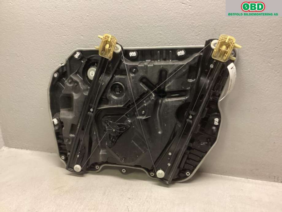 Ruteheis venstre foran til BMW X3 2017-->> (G01) (G01) (BMW|51 33 7 498 147|51 33 7 455 082|)