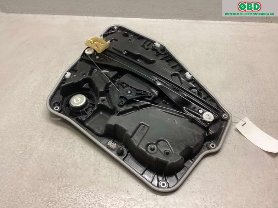 Ruteheis venstre bak til BMW X3 2017-->> (G01) (G01) (BMW|51 35 7 498 149|51 35 7 455 083|)