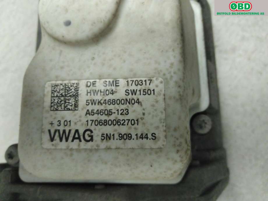 Tannstang elektrisk til Audi Q3 2015-2018 (Type I, Fase 2)  (AUDI|5N1 423 058 A|)