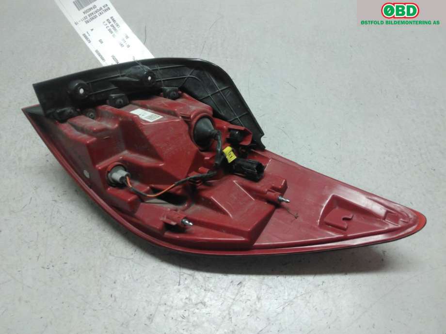 Baklykt venstre til Kia Sportage 2010-2016 (Type III)  (KIA|924013W610|)