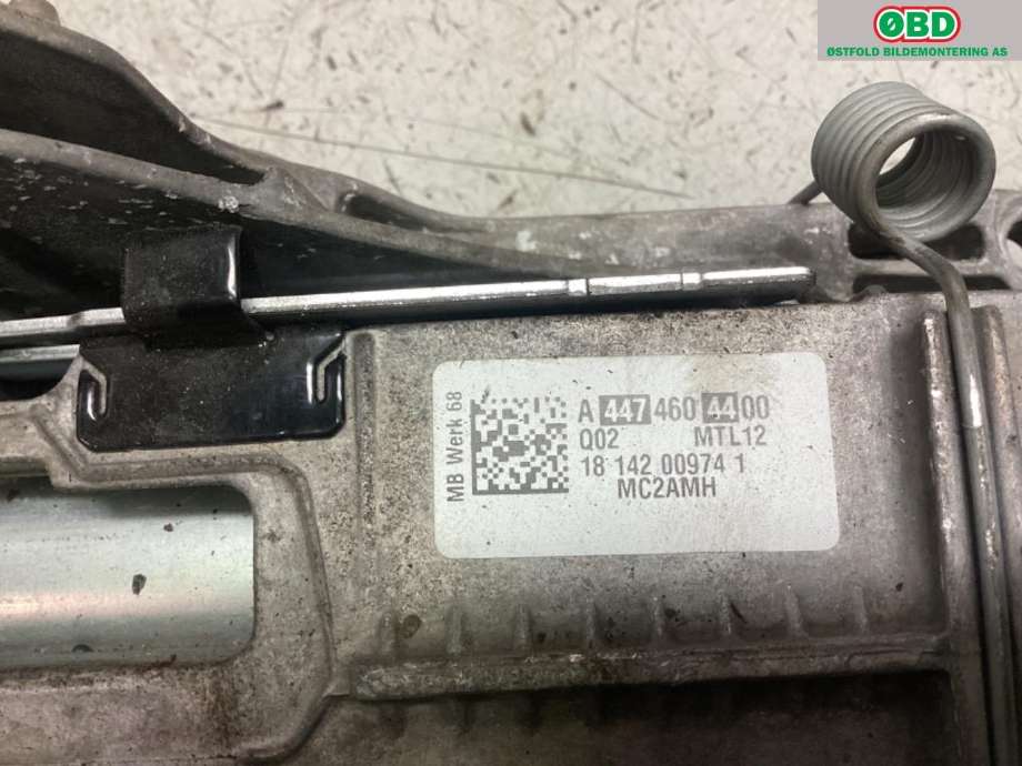 Rattaksel til Mercedes Vito 2014-->> (W447) (W447) (MERCEDES|A 447 462 00 20|A 447 460 48 00|)