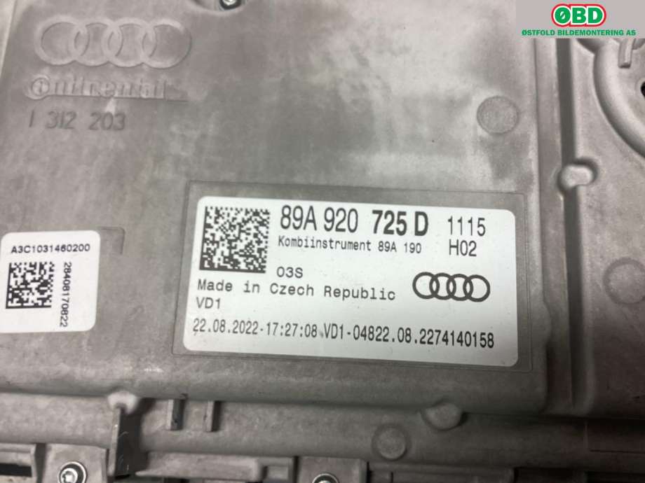 Instrumentpanel til Audi Q4 e-tron 2021-->>  (AUDI|89A 920 725 D|)