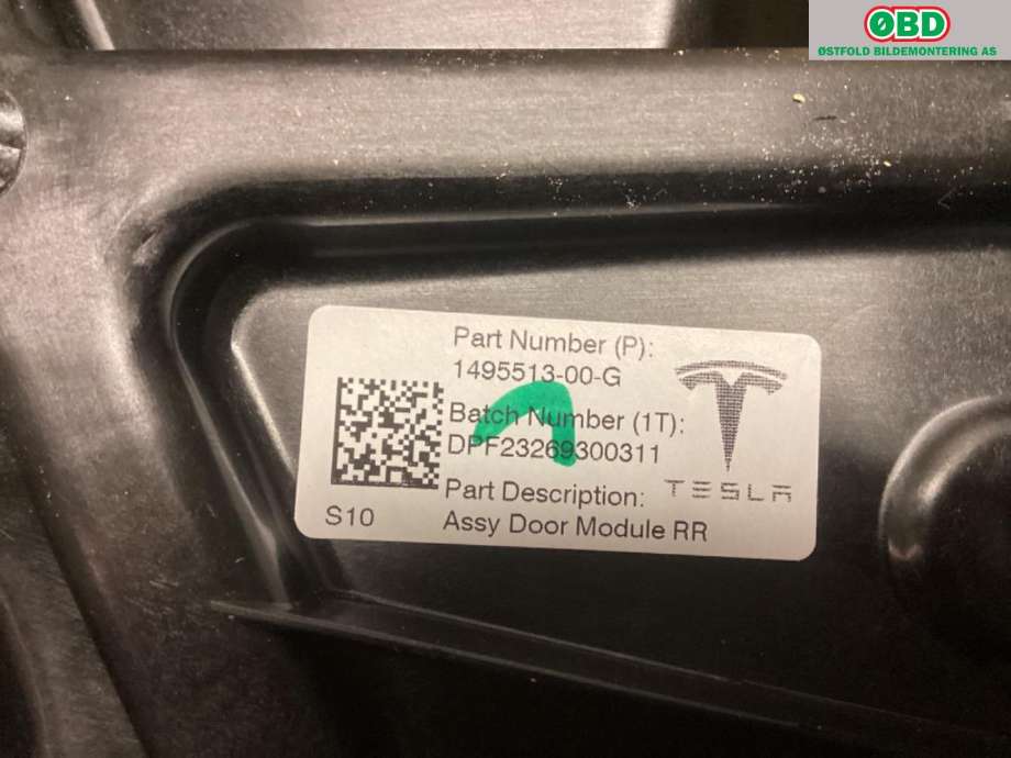 Ruteheis høyre bak til Tesla Model Y 2021-2024 (Type I)  (TESLA|1526803-00-E|)