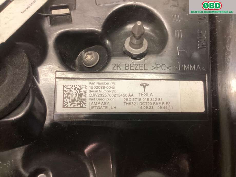 Baklykt venstre indre til Tesla Model Y 2021-2024 (Type I)  (TESLA|1502088-00-B|)