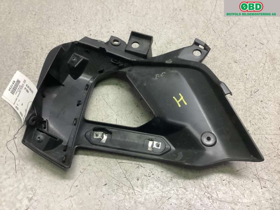 MC, Kåpe, høyre til MC Yamaha Øvrige 0-->>  (YAMAHA MTN125-A|B6G-F137V-00|)