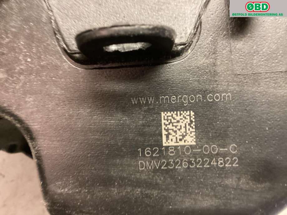 Spylertank til Tesla Model Y 2021-2024 (Type I) (TESLA|1621810-00-C|)
