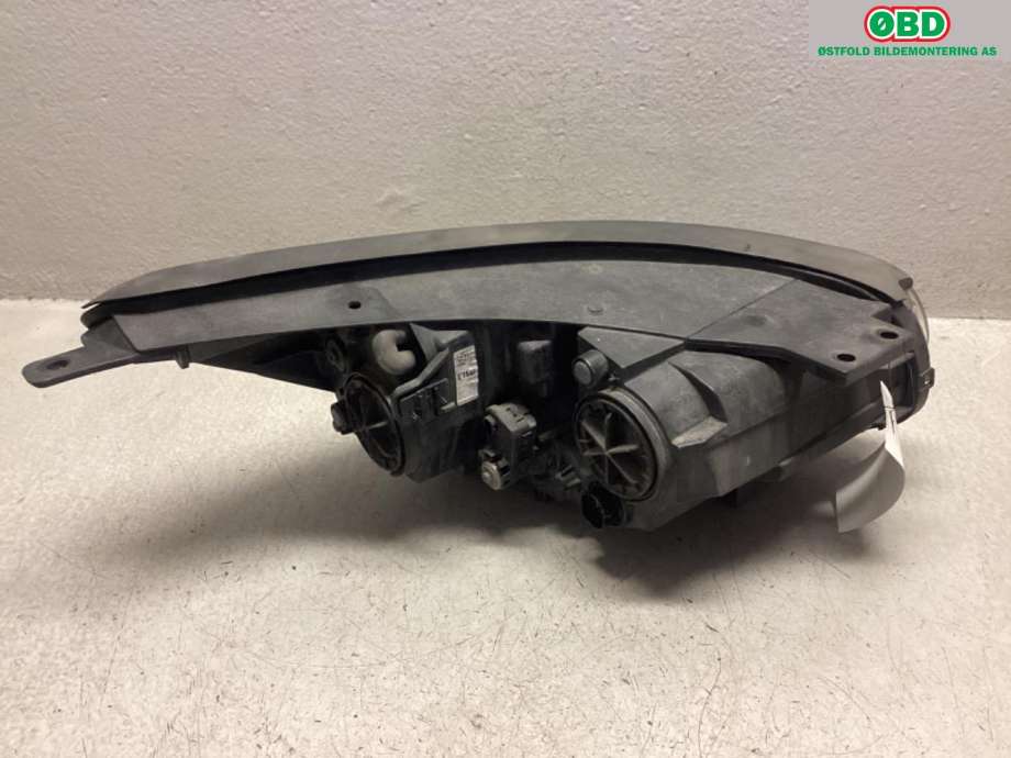 Frontlykt venstre halogen til Kia Soul 2014-2019 (Type II)  (KIA|92101E40101D|)