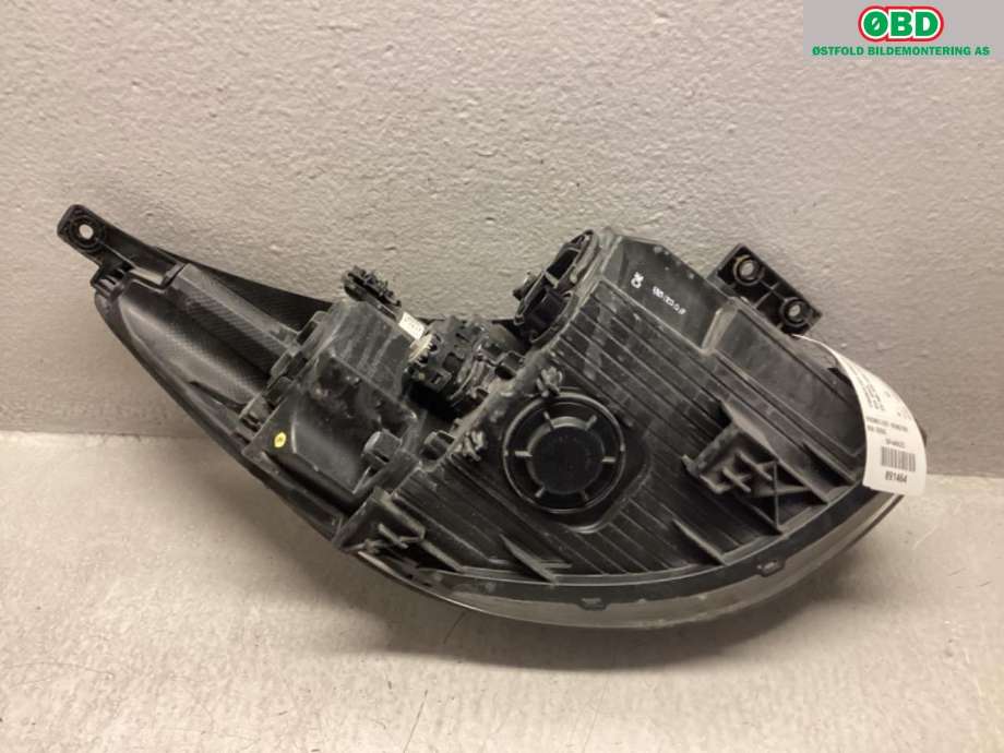 Frontlykt venstre halogen til Kia Soul 2014-2019 (Type II)  (KIA|92101E40101D|)