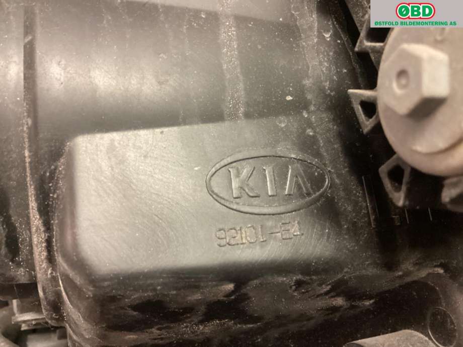 Frontlykt venstre halogen til Kia Soul 2014-2019 (Type II)  (KIA|92101E40101D|)