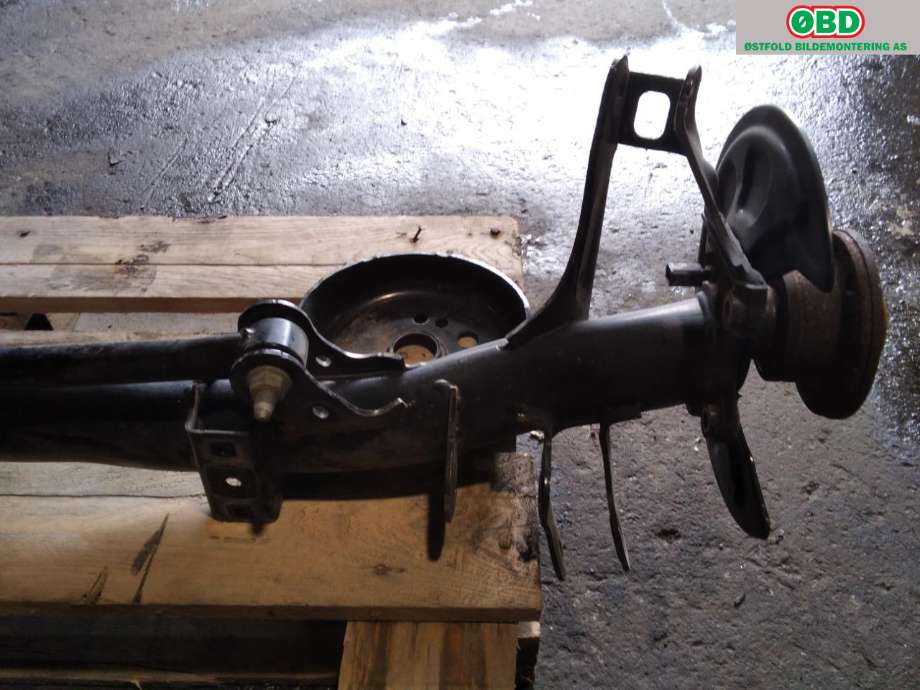 Travers bak til VW Caddy 2020-->> (Type IV) (VOLKSWAGEN|5R3 501 101 M|)