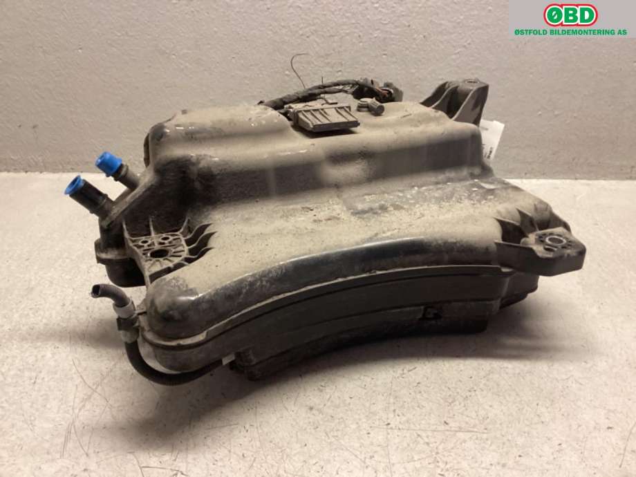 AdBlue tank til Škoda Octavia 2017-2020 (Type III, Fase 2)  (SKODA|5Q0 131 877 F|5WA 131 877 T|)