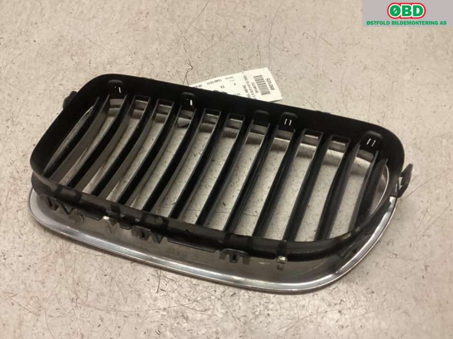 Grill høyre til BMW 5-Serie 2010-2017 (F10/F11) (F10/F11) (BMW|51 13 7 200 728|)