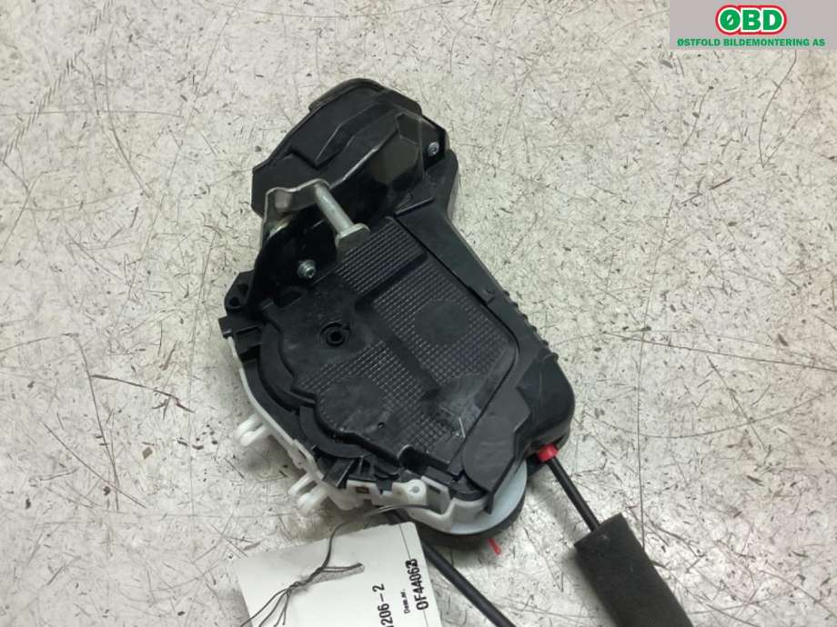 Låsekasse høyre til Subaru Outback 2015-2020 (Type V)  (SUBARU|61035AL100|)