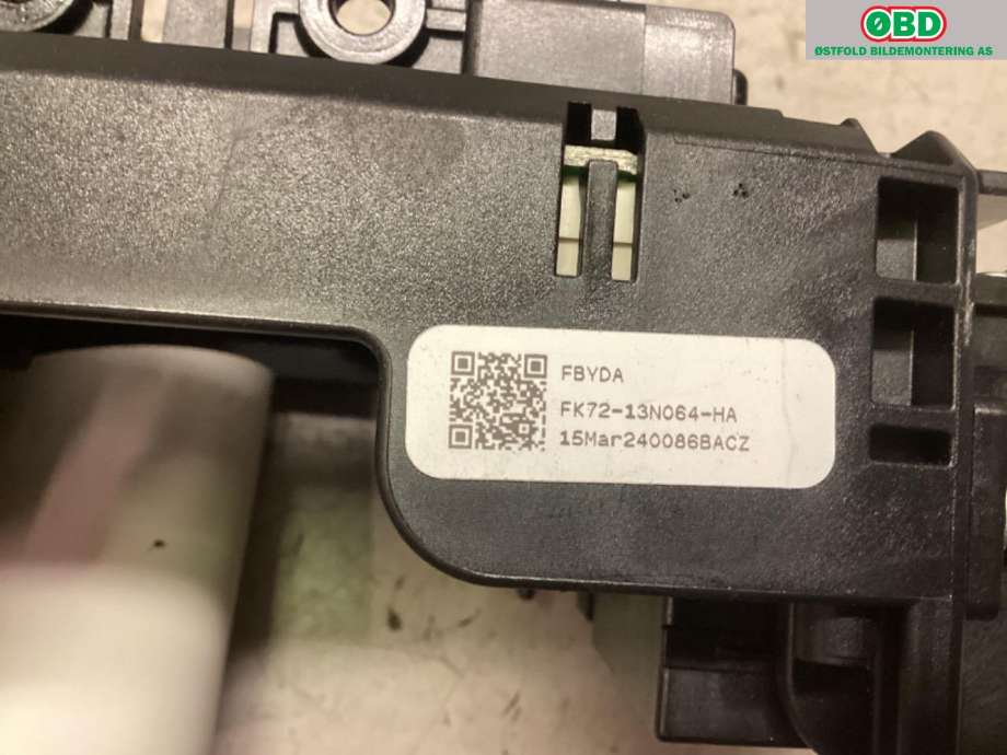 Bryter combi til Land Rover Discovery Sport 2015-2019 (Fase 1)  (LAND-ROVER|LR024629|LR024627|FK7213N064HA)
