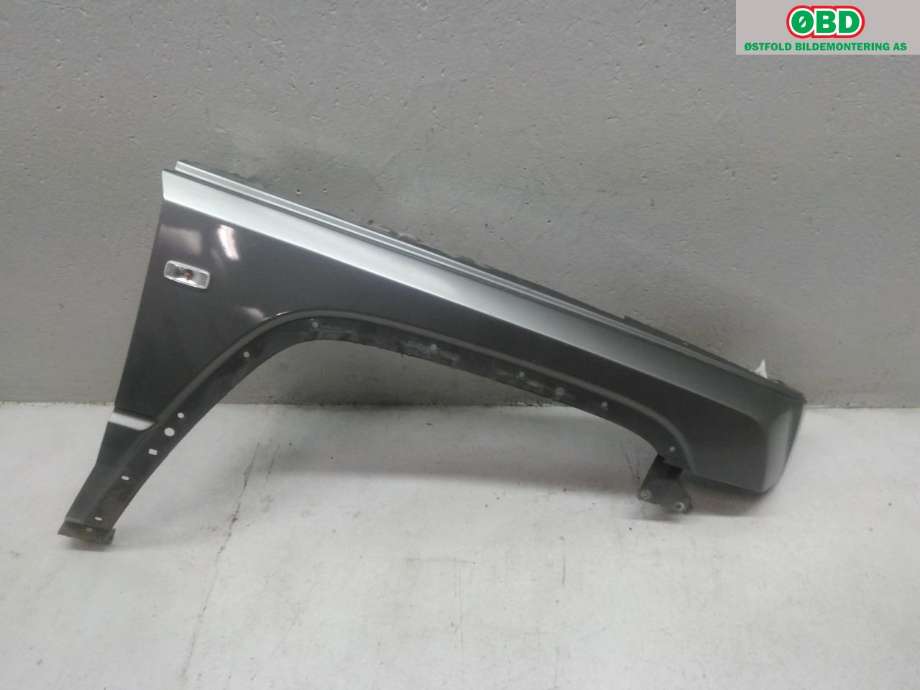 Skjerm høyre foran til Jeep Commander 2006-2009 (JEEP|55369220AB|)