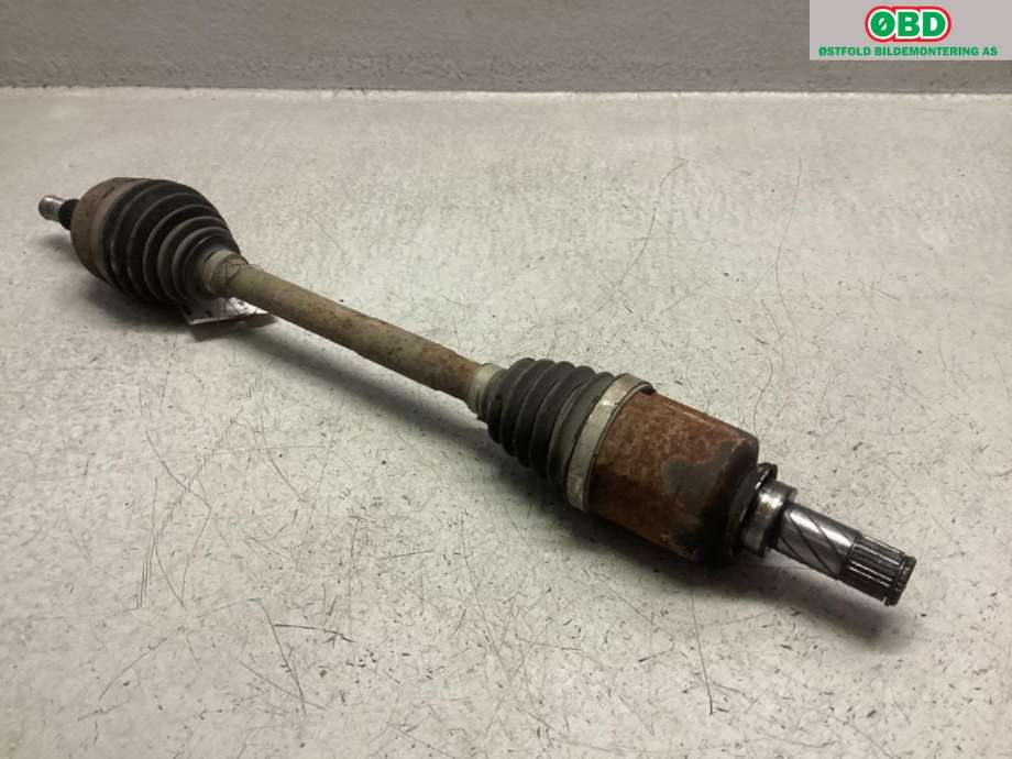 Drivaksel venstre foran til Renault Megane 2009-2016 Type III  (RENAULT|8200847584|)