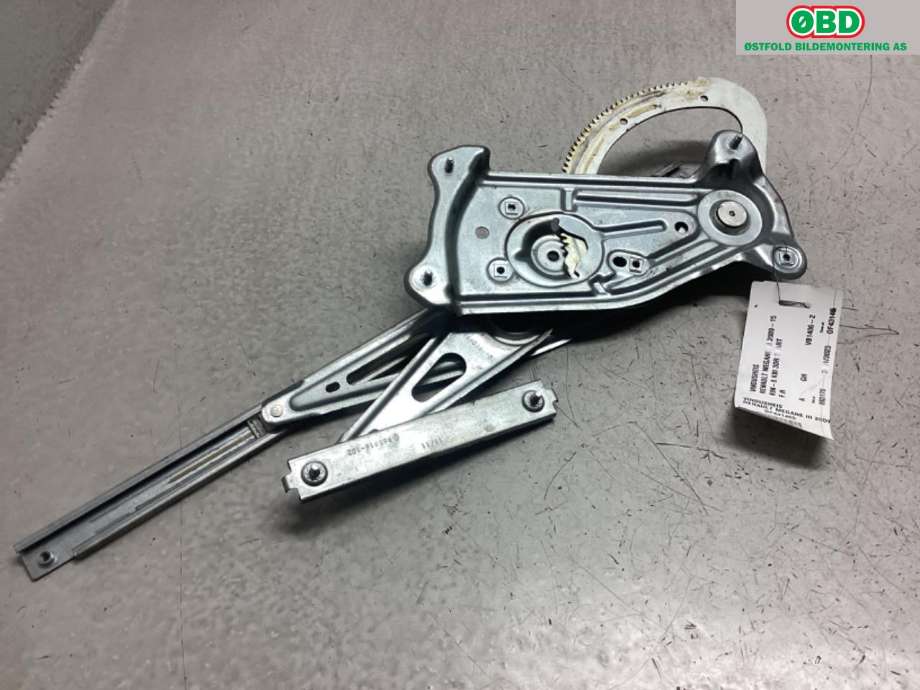 Ruteheis til Renault Megane 2009-2016 Type III (RENAULT|807206454R|807200003R|)