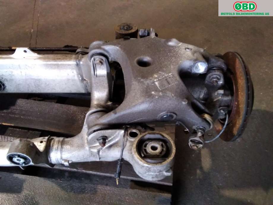 Bakaksel til BMW 5-Serie 2010-2017 (F10/F11) (F10/F11) (BMW|33 31 6 798 545|)