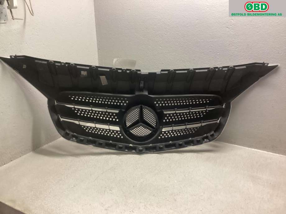 Grill til Mercedes Citan 2012-2021 (W415) (W415) (MERCEDES|A 415 888 00 23|)