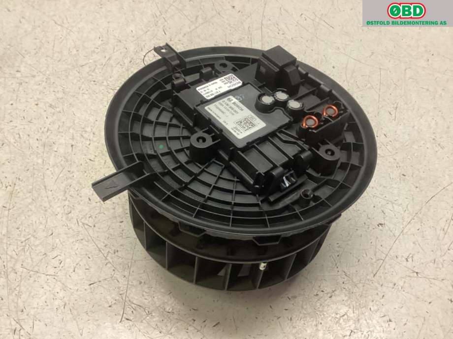Varmeapparat motor til Mercedes C-Klasse 2014-2018 (Fase 1) (W205) (W205) (MERCEDES|A 099 906 03 12|A 099 906 20 03|)