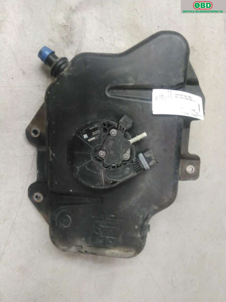 AdBlue tank til Mercedes Vito 2014-->> (W447) (W447) (MERCEDES|A 447 470 01 15|)