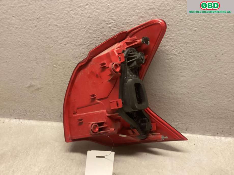 Baklykt venstre til Peugeot 3008 2009-2016 (Type I)  (PEUGEOT|6350 HC|)