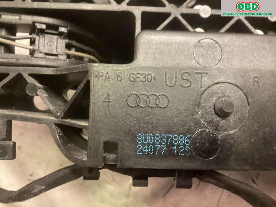 Dørhåndtak utv høyre foran til Audi Q3 2015-2018 (Type I, Fase 2)  (AUDI|8U0 837 886|8T0 837 205 A|)
