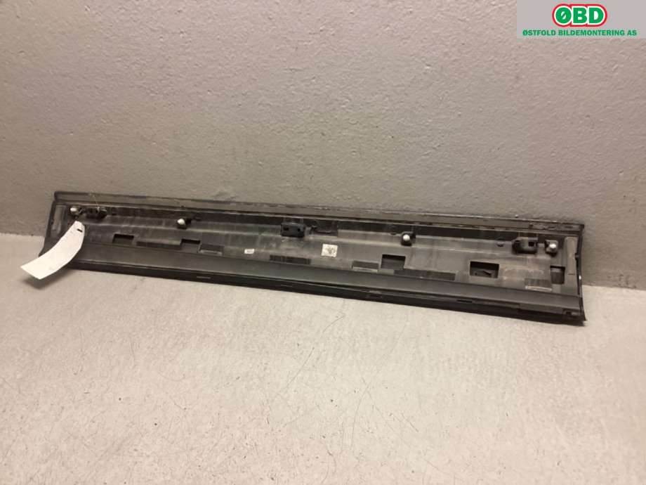 Diverse deler til Audi Q3 2015-2018 (Type I, Fase 2)  (AUDI|8U0 853 960 R|)