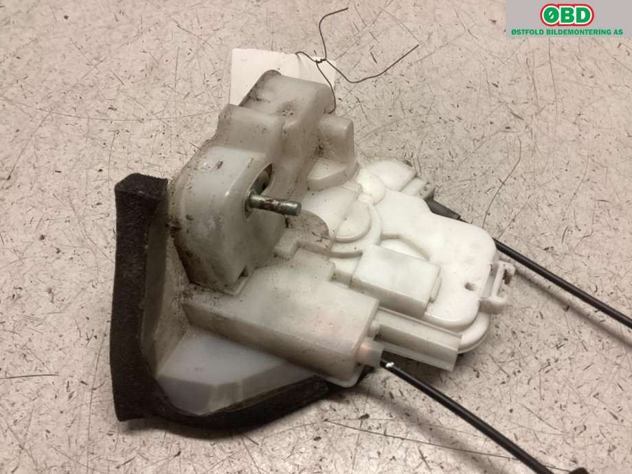 Låsekasse venstre til Subaru Outback 2009-2014 (Type IV) (SUBARU|61035AJ030|)