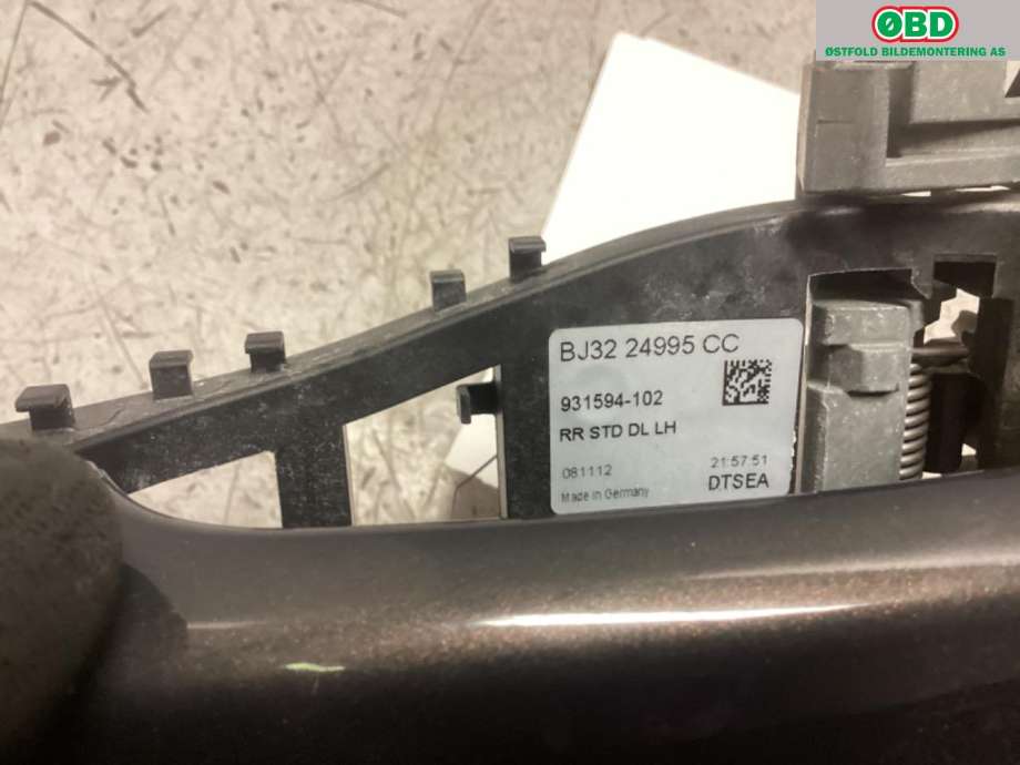 Dørhåndtak utv venstre bak til Land Rover Range Rover, Evoque 2011-2019 (Type I)  (LAND-ROVER|LR040308|LR025540|)