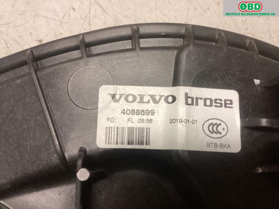 Ruteheis venstre til Volvo V60 / V60 CC 2018-->> (Type II)  (VOLVO|31462704|)