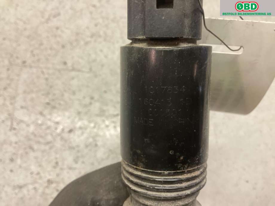 Spylerpumpe foran til Mercedes Vito 2014-->> (W447) (W447) (MERCEDES|A 000 869 04 00|)