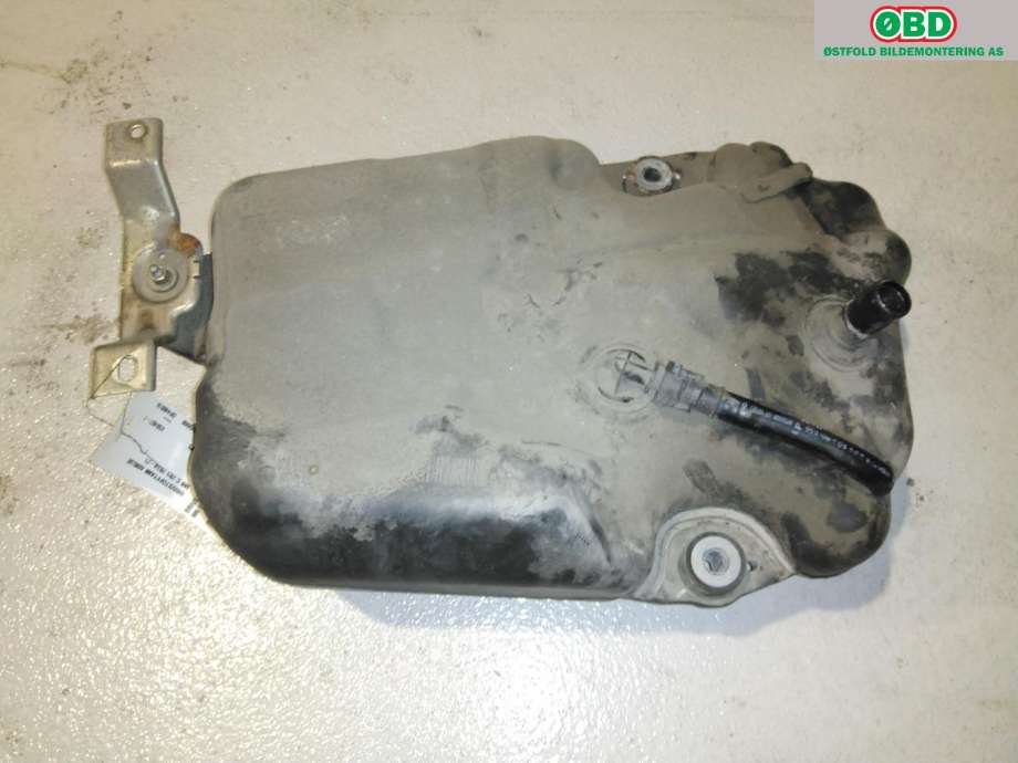AdBlue tank til Mercedes C-Klasse 2014-2018 (Fase 1) (W205) (W205) (MERCEDES|A 205 470 41 01|)