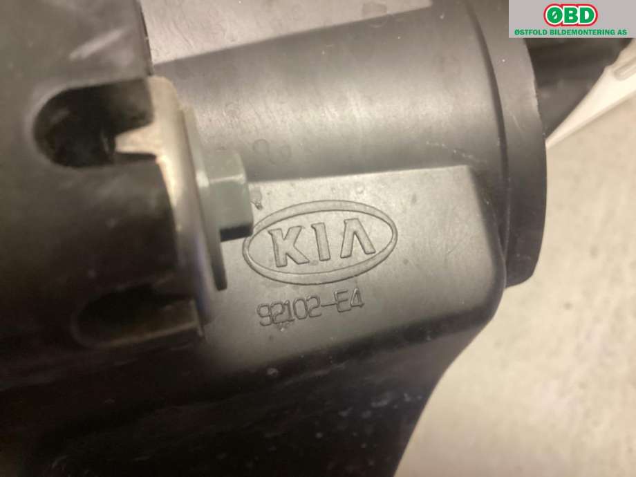 Frontlykt høyre halogen til Kia Soul 2014-2019 (Type II)  (KIA|92102E40101D|)