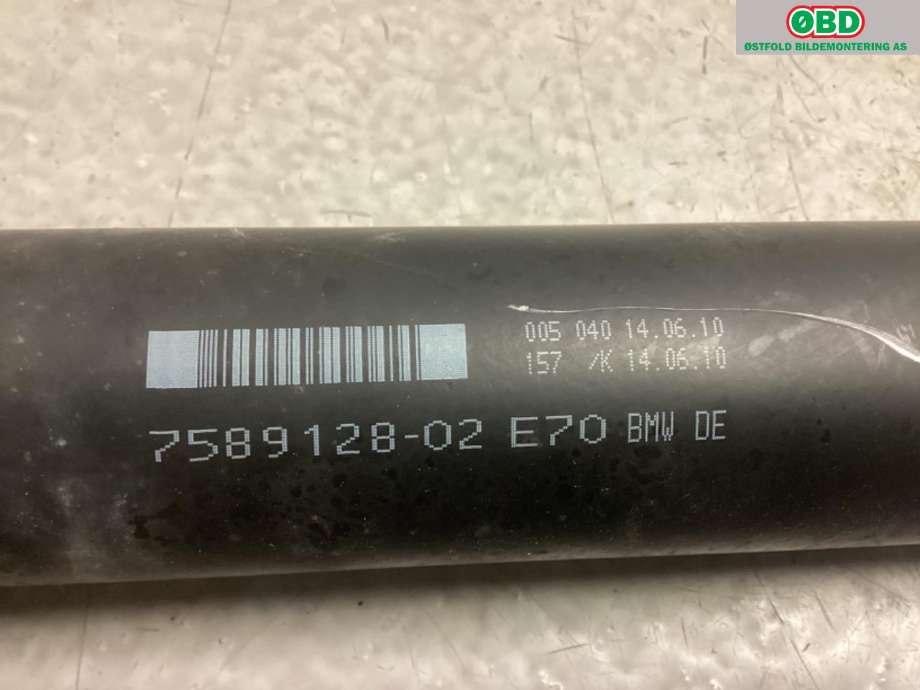 Mellomaksel til BMW X5 2007-2013 (E70) (E70) (BMW|26 10 7 589 128|)