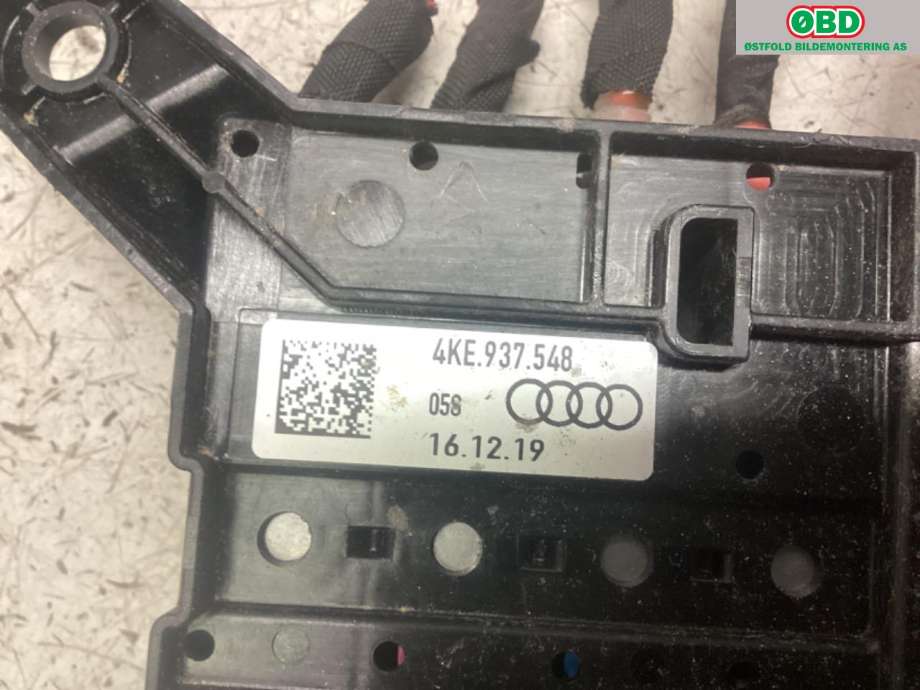 Sikringsboks til Audi e-tron 2018-->>  (AUDI|4KE 937 548|)